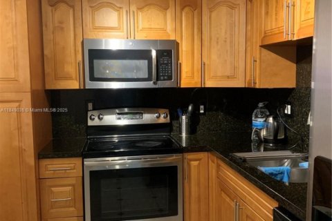 Copropriété à vendre à Sunny Isles Beach, Floride: 2 chambres, 114.46 m2 № 1850614 - photo 2