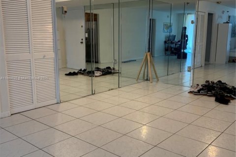 Copropriété à vendre à Sunny Isles Beach, Floride: 2 chambres, 114.46 m2 № 1850614 - photo 5