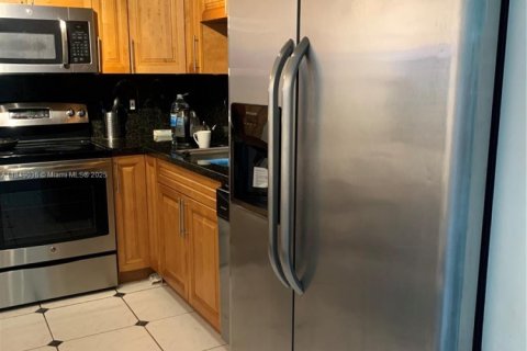 Copropriété à vendre à Sunny Isles Beach, Floride: 2 chambres, 114.46 m2 № 1850614 - photo 4