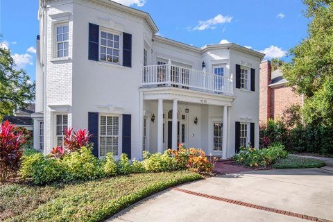 Villa ou maison à Tampa, Floride 5 chambres, 413.97 m2 № 2148132