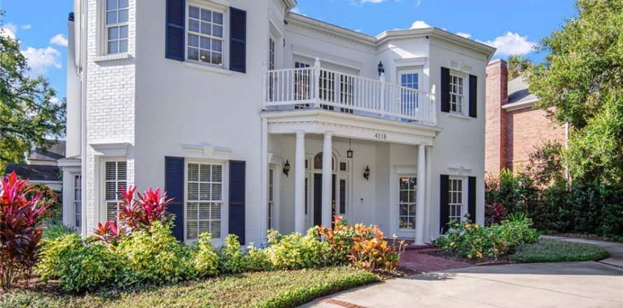 Villa ou maison à Tampa, Floride 5 chambres, 413.97 m2 № 2148132