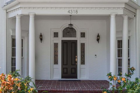 Villa ou maison à vendre à Tampa, Floride: 5 chambres, 413.97 m2 № 2148132 - photo 5
