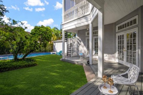Villa ou maison à vendre à Tampa, Floride: 5 chambres, 413.97 m2 № 2148132 - photo 8