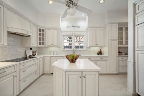 Villa ou maison à vendre à Tampa, Floride: 5 chambres, 413.97 m2 № 2148132 - photo 25