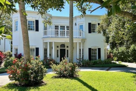 Villa ou maison à vendre à Tampa, Floride: 5 chambres, 413.97 m2 № 2148132 - photo 2