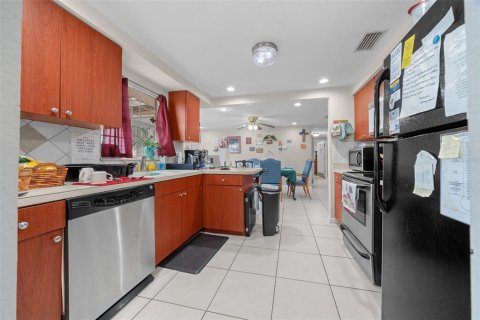 Propiedad comercial en venta en Plant City, Florida, 175.77 m2 № 1570805 - foto 10