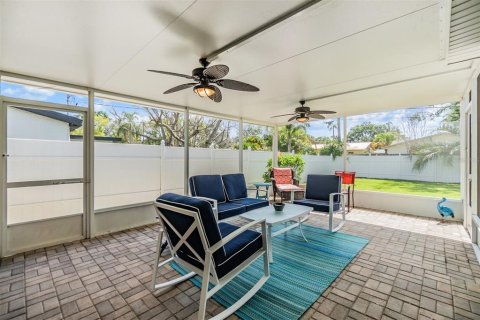House in Dunedin, Florida 2 bedrooms, 94.76 sq.m. № 1813479 - photo 28