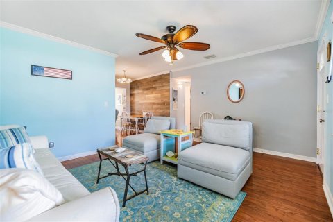 House in Dunedin, Florida 2 bedrooms, 94.76 sq.m. № 1813479 - photo 5