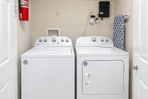 Touwnhouse à louer à Kissimmee, Floride: 4 chambres, 151.99 m2 № 2405103 - photo 13