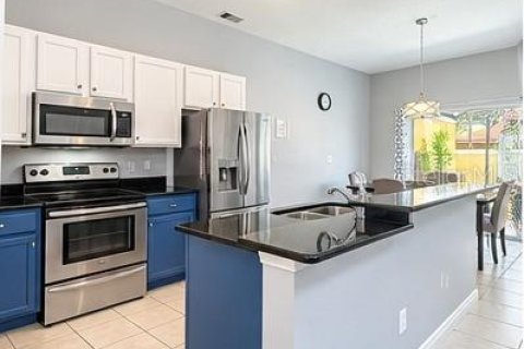 Touwnhouse à louer à Kissimmee, Floride: 4 chambres, 151.99 m2 № 2405103 - photo 3