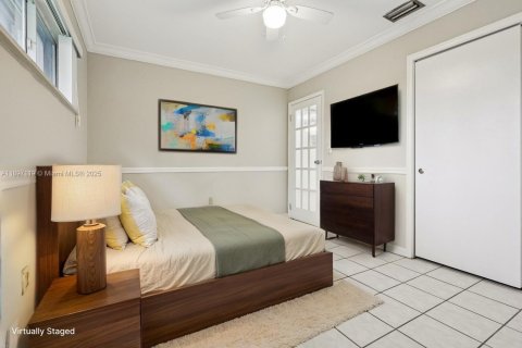 House in Miramar, Florida 3 bedrooms, 141.95 sq.m. № 1948581 - photo 10