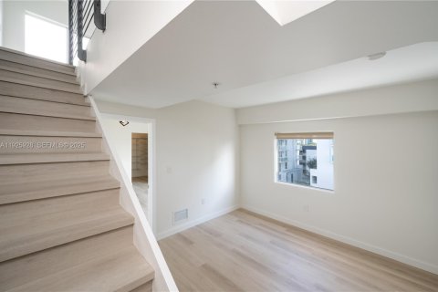 Снять в аренду кондоминиум в Майами, Флорида 2 спальни, 110.55м2, № 1987003 - фото 10