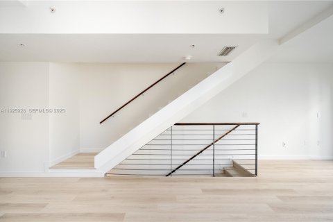 Снять в аренду кондоминиум в Майами, Флорида 2 спальни, 110.55м2, № 1987003 - фото 29