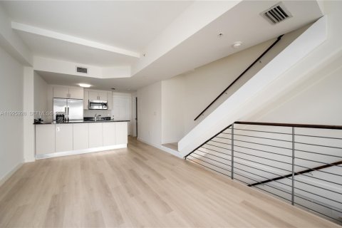 Снять в аренду кондоминиум в Майами, Флорида 2 спальни, 110.55м2, № 1987003 - фото 6