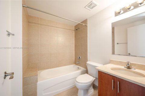 Снять в аренду кондоминиум в Майами, Флорида 2 спальни, 110.55м2, № 1987003 - фото 20