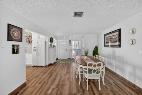 Купить виллу или дом в Коконат Крик, Флорида 3 спальни, 153.75м2, № 2033249 - фото 17