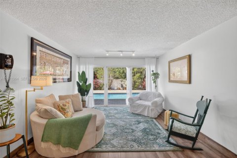 Купить виллу или дом в Коконат Крик, Флорида 3 спальни, 153.75м2, № 2033249 - фото 12