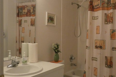 Condominio en alquiler en Sarasota, Florida, 2 dormitorios, 123.84 m2 № 1405508 - foto 13