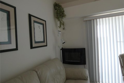 Condominio en alquiler en Sarasota, Florida, 2 dormitorios, 123.84 m2 № 1405508 - foto 15