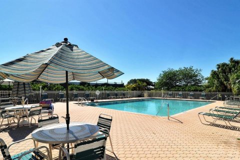 Condominio en alquiler en Sarasota, Florida, 2 dormitorios, 123.84 m2 № 1405508 - foto 28