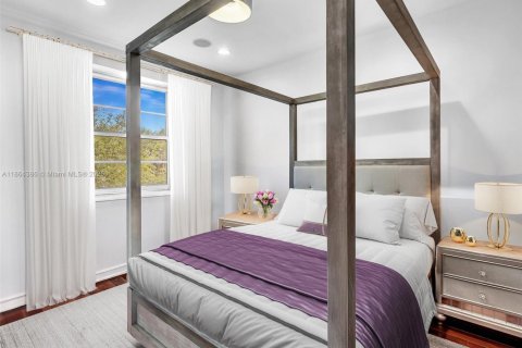 Купить виллу или дом в Форт-Лодердейл, Флорида 5 спален, 404.68м2, № 1958518 - фото 15