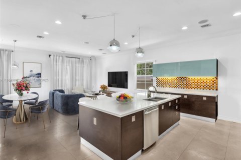 Купить виллу или дом в Форт-Лодердейл, Флорида 5 спален, 404.68м2, № 1958518 - фото 8