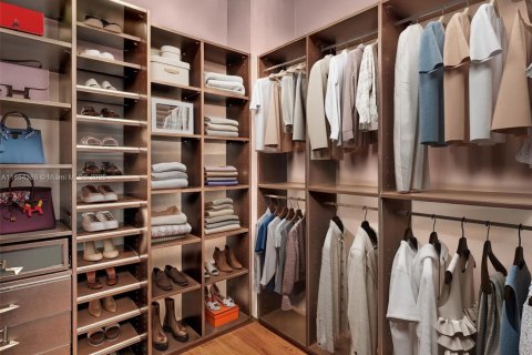 Купить виллу или дом в Форт-Лодердейл, Флорида 5 спален, 404.68м2, № 1958518 - фото 18