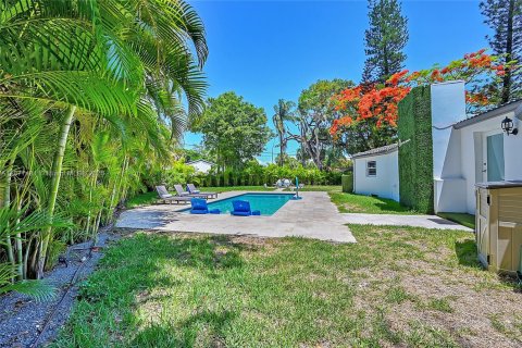 Снять в аренду виллу или дом в Майами-Шорс, Флорида 3 спальни, 103.03м2, № 1924318 - фото 4