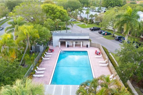 Condo in Coconut Creek, Florida, 3 bedrooms  № 2076183 - photo 22