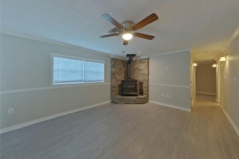 House in Lutz, Florida 3 bedrooms, 122.63 sq.m. № 1910973 - photo 2