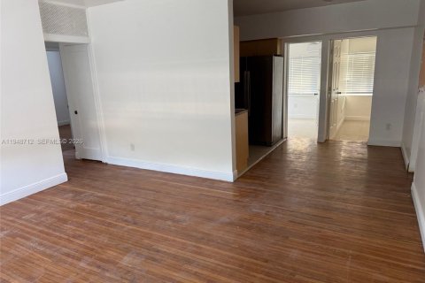 Купить виллу или дом в Майами, Флорида 4 спальни, 71.35м2, № 2005694 - фото 6