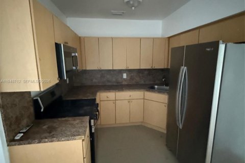 Купить виллу или дом в Майами, Флорида 4 спальни, 71.35м2, № 2005694 - фото 5