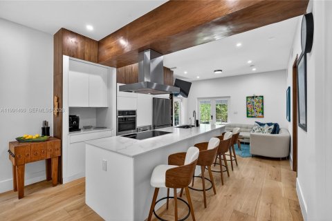 Villa ou maison à vendre à Coral Gables, Floride: 3 chambres, 178.19 m2 № 2052447 - photo 15