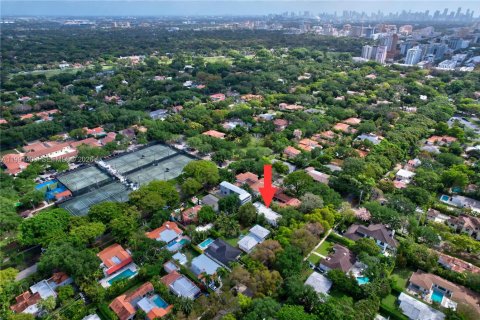 Villa ou maison à vendre à Coral Gables, Floride: 3 chambres, 178.19 m2 № 2052447 - photo 7