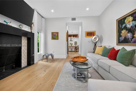 Villa ou maison à vendre à Coral Gables, Floride: 3 chambres, 178.19 m2 № 2052447 - photo 10