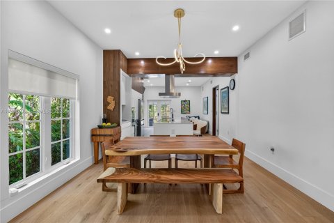 Villa ou maison à vendre à Coral Gables, Floride: 3 chambres, 178.19 m2 № 2052447 - photo 13