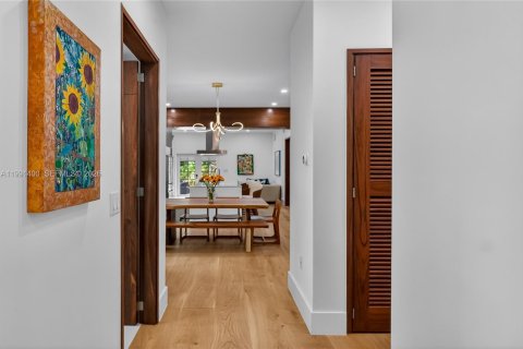 Villa ou maison à vendre à Coral Gables, Floride: 3 chambres, 178.19 m2 № 2052447 - photo 12