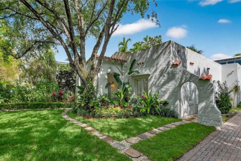 Villa ou maison à vendre à Coral Gables, Floride: 3 chambres, 178.19 m2 № 2052447 - photo 3