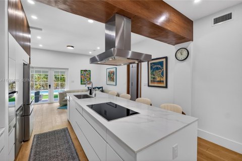 Villa ou maison à vendre à Coral Gables, Floride: 3 chambres, 178.19 m2 № 2052447 - photo 16