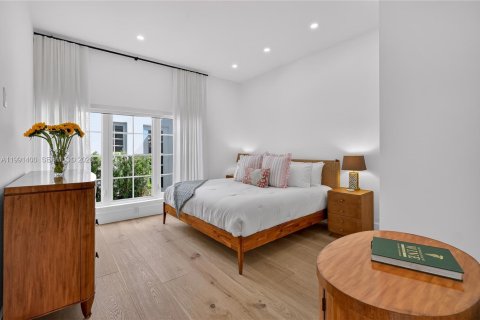 Villa ou maison à vendre à Coral Gables, Floride: 3 chambres, 178.19 m2 № 2052447 - photo 20