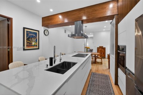 Villa ou maison à vendre à Coral Gables, Floride: 3 chambres, 178.19 m2 № 2052447 - photo 18