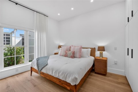 Villa ou maison à vendre à Coral Gables, Floride: 3 chambres, 178.19 m2 № 2052447 - photo 21