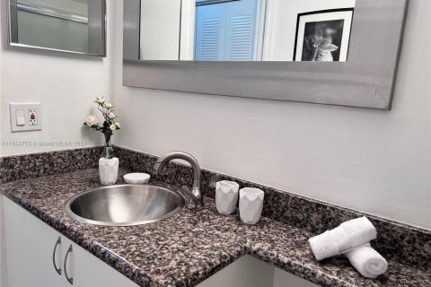 Condominio en alquiler en Aventura, Florida, 2 dormitorios, 109.62 m2 № 1937592 - foto 19