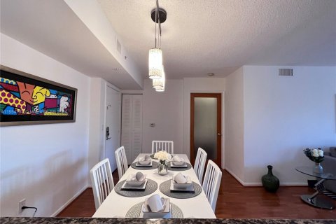 Condominio en alquiler en Aventura, Florida, 2 dormitorios, 109.62 m2 № 1937592 - foto 7