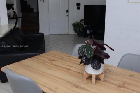 Купить кондоминиум в Майами, Флорида 3 спальни, 138.52м2, № 2049040 - фото 3