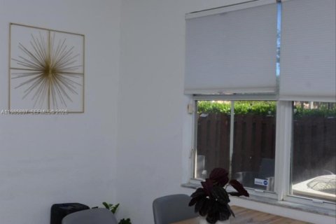 Купить кондоминиум в Майами, Флорида 3 спальни, 138.52м2, № 2049040 - фото 10