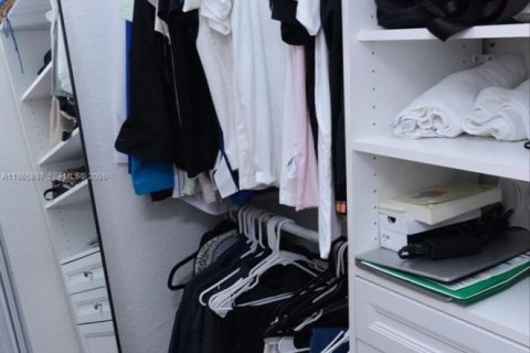 Купить кондоминиум в Майами, Флорида 3 спальни, 138.52м2, № 2049040 - фото 25