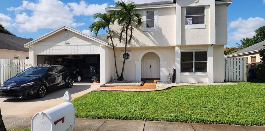 Casa en Miramar, Florida 4 dormitorios, 229.75 m2 № 1999498