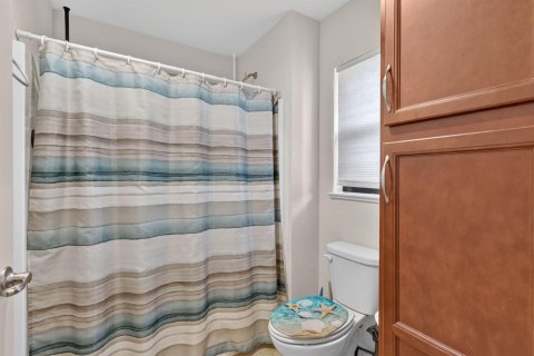 House in Port St. Lucie, Florida 2 bedrooms, 134.8 sq.m. № 2269909 - photo 27