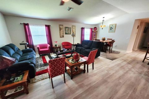 House in Port St. Lucie, Florida 2 bedrooms, 134.8 sq.m. № 2269909 - photo 14